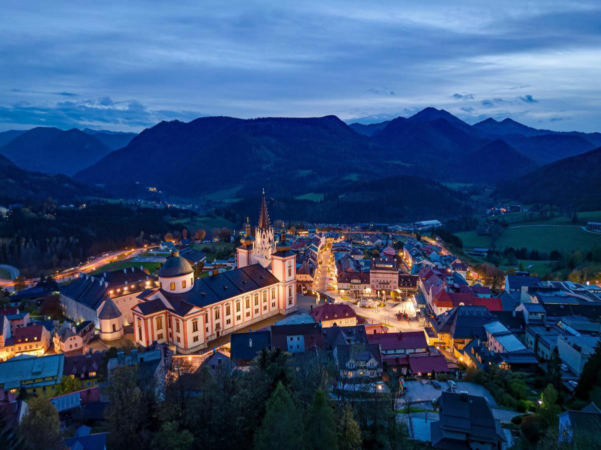 Hideaway Hotel Montestyria Chalets & Suiten Mariazell Exterior foto